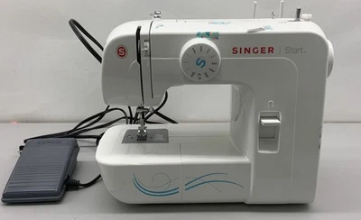 Máquina de coser mecánica Singer Start 1304 blanca con pedal Foto 1 de 4