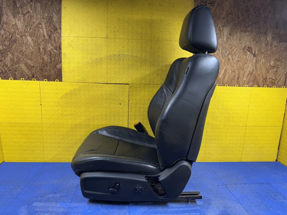 Dodge Charger 2015-2023 conjunto de asiento del conductor delantero cuero OEM Foto 1 de 4