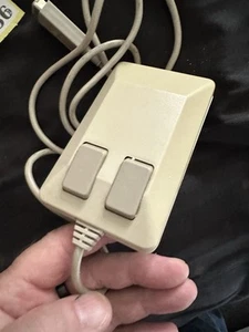 Souris réservoir style Amiga 500 testée fonctionne légèrement jaunissement au boîtier GC - Photo 1/2
