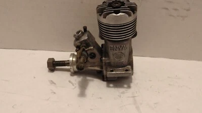 老式 ENYA 0.35V 型号 5224 2 冲程发动机 — 第 1/4 张图片