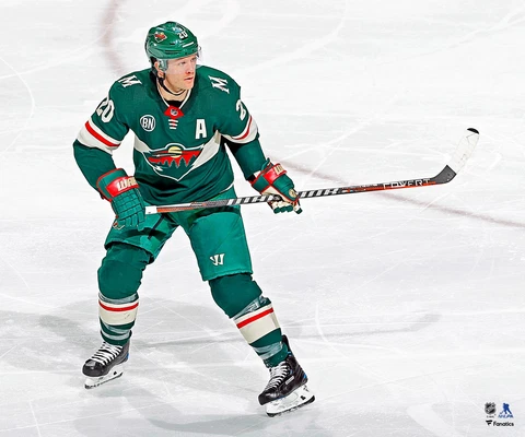 Ryan Suter Minnesota Wild Unsigned Green Jersey Skating Photograph Cover