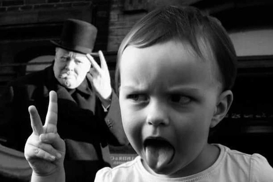 数码艺术照片虚拟礼物-电子产品温斯顿·丘吉尔五世胜利二战女孩 — 第 1/1 张图片