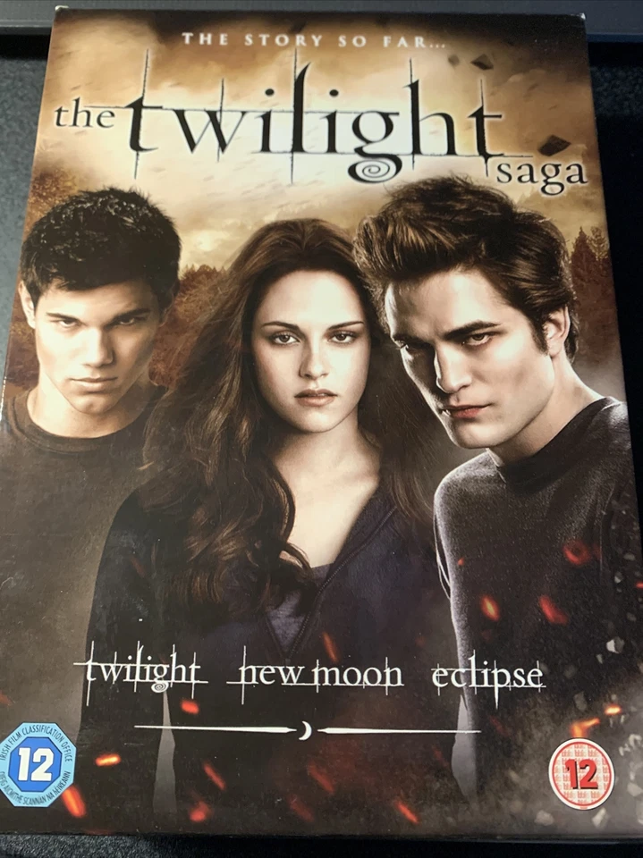 The Twilight Saga 3 DVD Box Set includes Twilight, New Moon, Eclipse - Image 1 of 1
