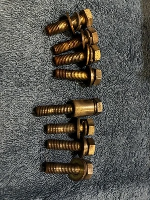 Brazo de control superior clásico Saab 900 1979-1993 buje a marco pernos de montaje Foto 1 de 4