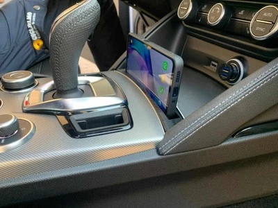 Porta Telefono Alfa Romeo Stelvio (dal 2020 in poi) | Supporto Smartphone - Immagine 1 di 4