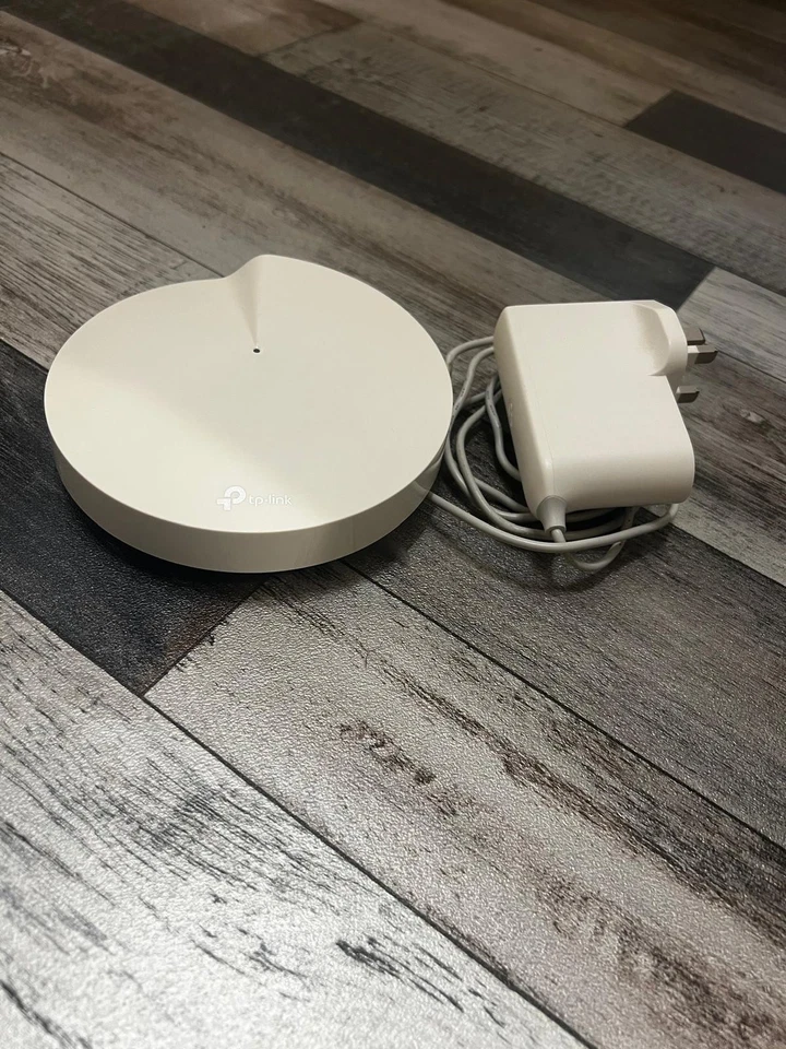 TP-LINK DECO M9 PLUS 1-pack AC2200 WHOLE HOME MESH WiFi ROUTER - Image 1 of 1