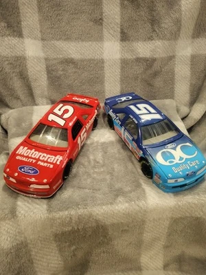 Combo NASCAR DIECAST 1 24 Bud Moore Geoff Bodine And Lake Speed Foto 1 de 4