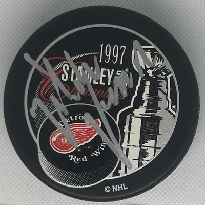 Mike Vernon Firmado/Autografiado Puck 1997 Red Wings Stanley Cup Hockey Certificado de Autenticidad JSA Foto 1 de 3