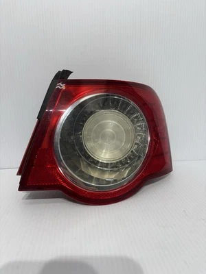 LUZ TRASERA DERECHA PASAJERO VOLKSWAGEN PASSAT 2006 2007 2008 2009 2010 RH OEM Foto 1 de 4