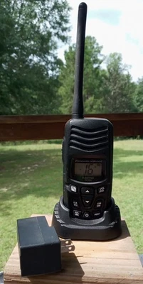 Standard Horizon HX150 Floating Transceiver VHF Radio NOAA Weather Channels - Image 1 of 4