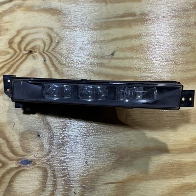 Противотуманные фары для правостороннего пассажира 12–18 BMW F12 F13 F06 640i 650i M6 светодиодные от оригинального производителя 7234928 - Изображение 1 из 4