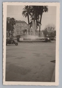 Sanremo Italien 1953 - Motorroller Motorrad Sprinbrunnen - altes Foto 1950er - Picture 1 of 2