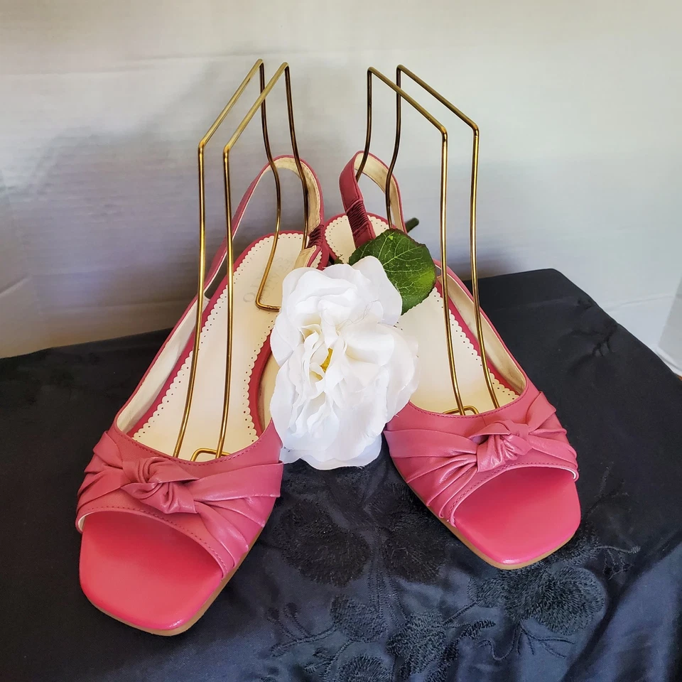 Tacones de gatito coquette vintage de cuero rosa Franco Sarto, talla 8M  Foto 1 de 4