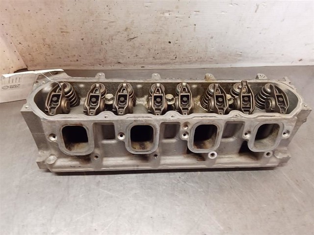 ENGINEQUEST GM LS 6.0L/6.2L Cylinder Head 69cc Rect. Port EQ-CH364CA