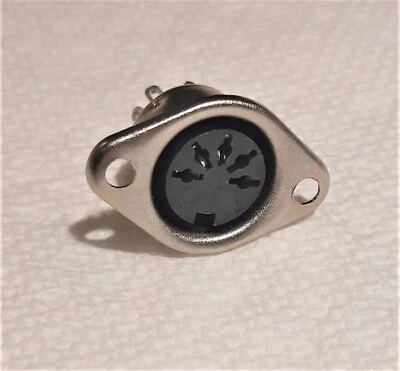 CUI SD-50SN  Circular DIN Receptacle 5-Pin Shielded Panel Mount - Image 1 of 3