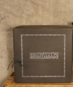 Antique Brintnall Marshalltown Iowa Advertising Hat Box - Picture 1 of 2