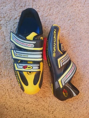 Zapatos de Ciclismo Northwave Aerlite Refuerzo de Carbono ☼ Entresuela Talla 39and1/2 Foto 1 de 4