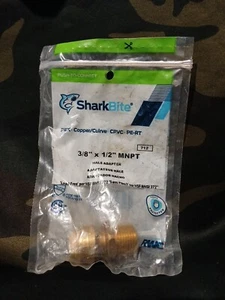 SHARKBITE U118LFA 3/8" (1/2" O.D.) PTC X 1/2" MIP BRASS REDUCING ADAPTER FITTING - Picture 1 of 2