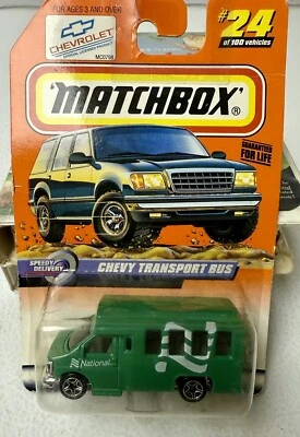 火柴盒快速交货 (1998) 绿色雪佛兰运输巴士玩具 #24/100 — 第 1/2 张图片