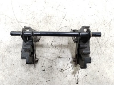 Кронштейн для крепления крючка защелки сиденья 2000 00 BMW R1100 RT R - Изображение 1 из 4