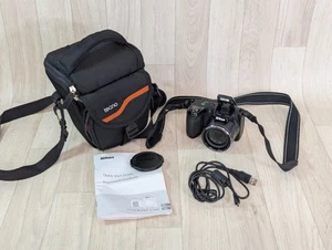 Cámara digital Nikon COOLPIX L310 14,1 MP - negra - tarjeta SD y bolsa de transporte. En muy buena condición - Imagen 1 de 11