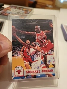 1993-94 Hoops #28 Michael Jordan - Bild 1 von 6