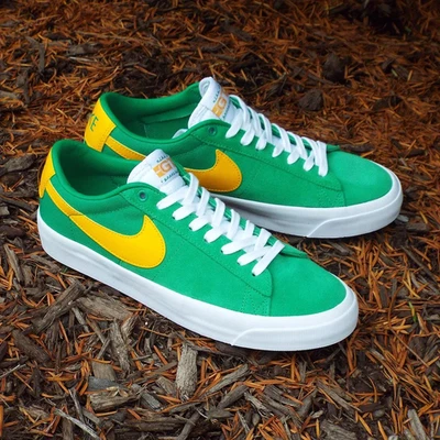Tênis Nike SB Zoom Blazer Low GT - Lucky Green/Gold Go (DC7695-300) *ENVIO RÁPIDO* - Imagem 1 de 4