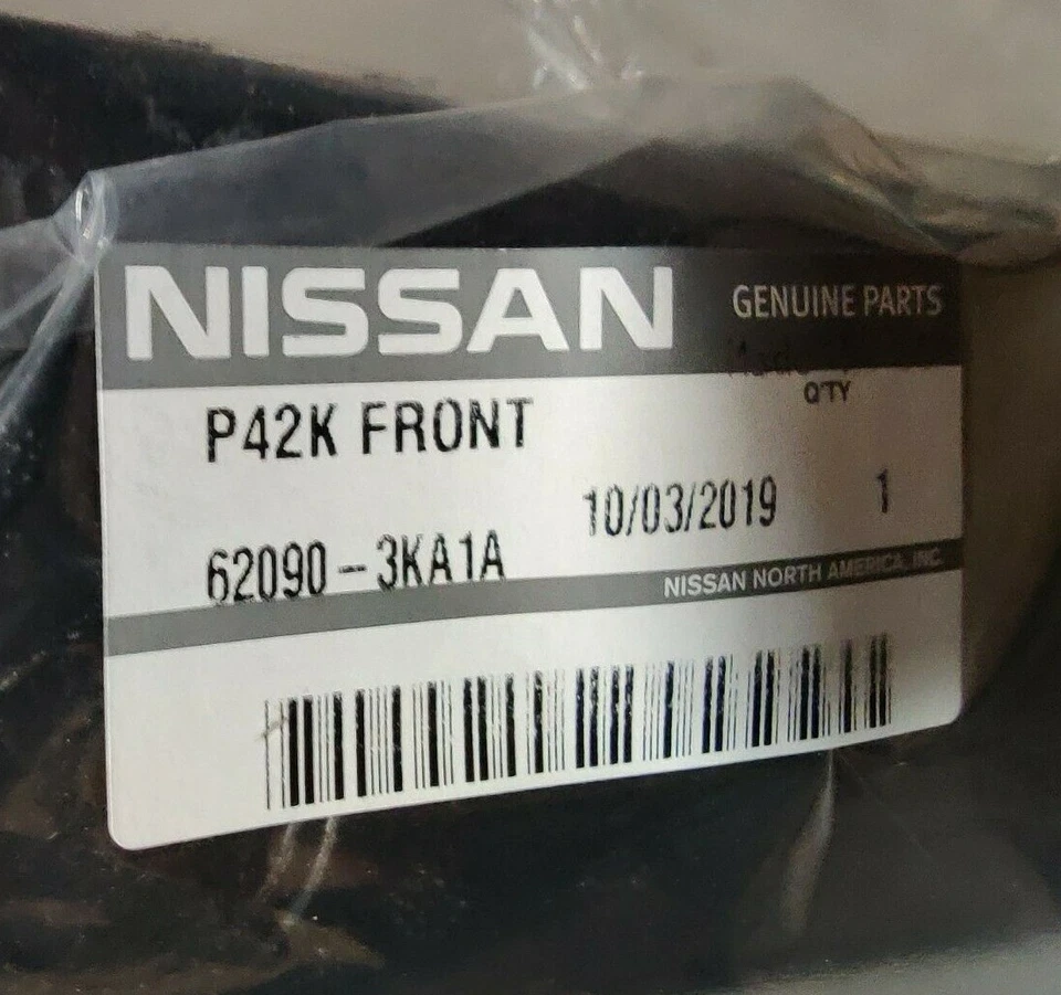 Amortiguador de energía para parachoques delantero Pathfinder 2013-2016 original Nissan 62090-3KA1A Foto 1 de 1