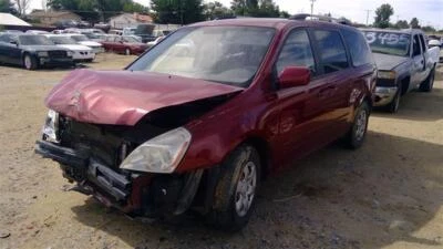 Puerta trasera derecha vidrio usado se adapta: Kia Sedona 2010 trasero derecho grado A Foto 1 de 4