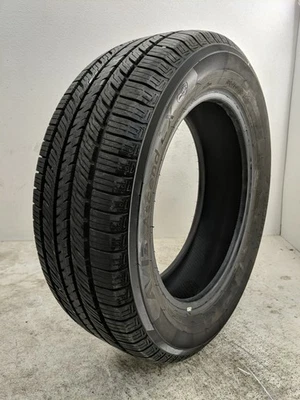 Used Tire 185/60R15 YOKOHAMA AVID ASCEND LX 84H - Tread Depth 7/32 - Image 1 of 4
