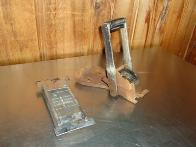 1968 1969 Chevrolet Chevy Camaro Automatic Horseshoe Shifter w/ Console Plate - Image 1 of 4