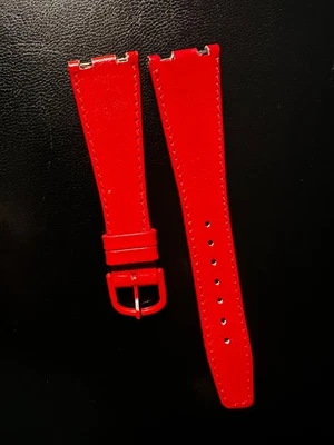 Correa de cuero roja Tissot TwoTimer pequeña para mujer Foto 1 de 4