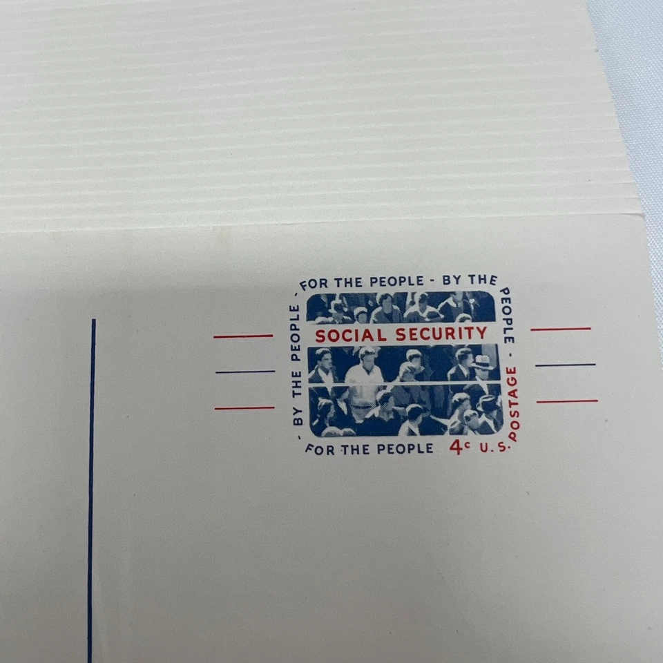 Lot of 25 US 4 Cent Postal Cards Postcards Unused 1964 Social Security - Image 1 of 3