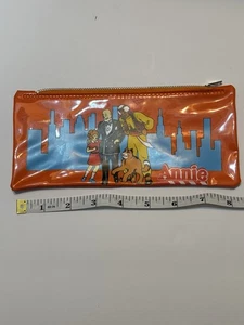 Astuccio portamatite vintage Little Orphan Annie rosso arancione PVC cerniera nuovo mai usato ADI W0W - Foto 1 di 9