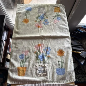 Spring Themed Kitchen Towel Set Of Two Used Excellent Condition - Picture 1 of 7