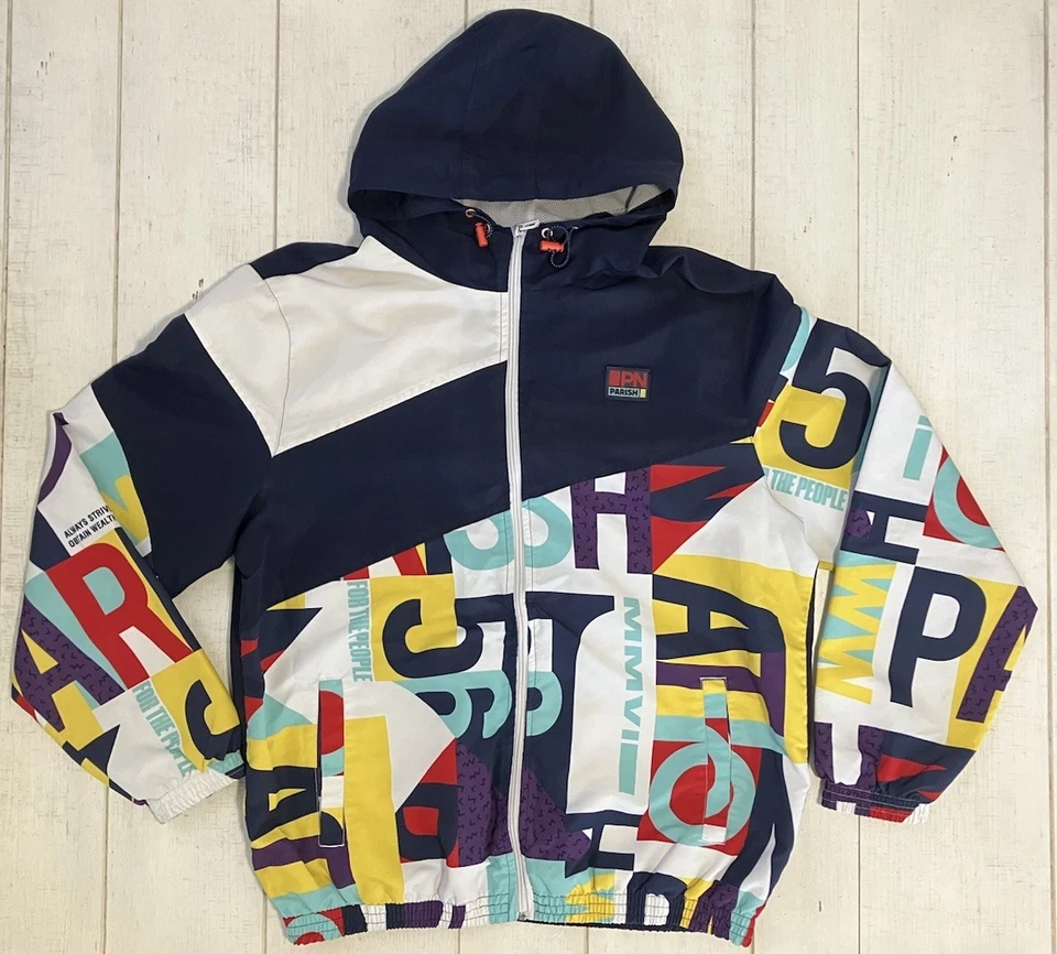 Chaqueta cortavientos con capucha cremallera completa Y2K Parish Nation AOP “For The People” L blanca Foto 1 de 4