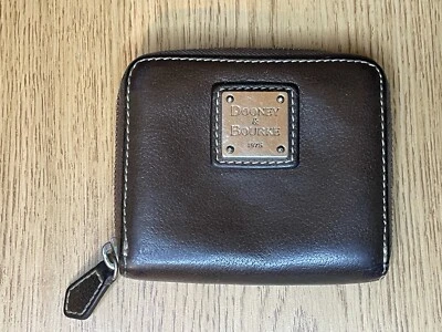 Cartera monedero vintage de cuero marrón Dooney and Bourke Foto 1 de 4
