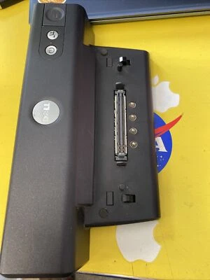 Estación de acoplamiento Dell Pro1X para laptops Latitude, Inspiron y Precision Foto 1 de 4