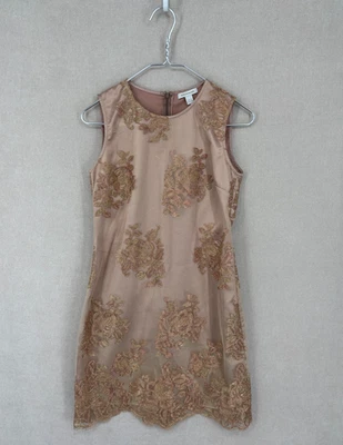 Vestido de Cóctel Boston Propio 4 Funda Oro Rosa Chantilly Chic Encaje Superpuesto Nuevo Foto 1 de 4