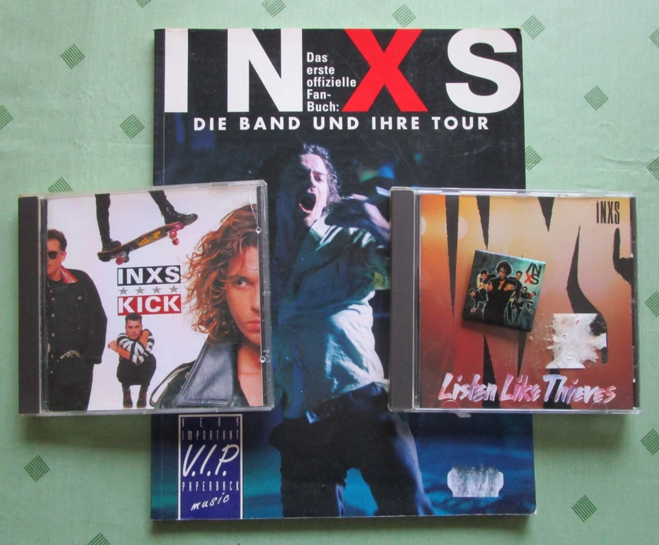 INXS Pinback Button RAR + 2 CDs + Das erste offizielle Fan-Buch Tour 80er Jahre - Bild 1 von 4