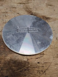 LINCOLN TOWN CAR OEM WHEEL CENTER CAP MACHINED ALLOY YW13-1A096-AA 1998-2002 - Picture 1 of 2