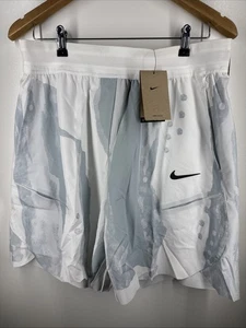 Nike Court Men’s Dri Fit Shorts Blue White Brand New Tags Size Large - Picture 1 of 9