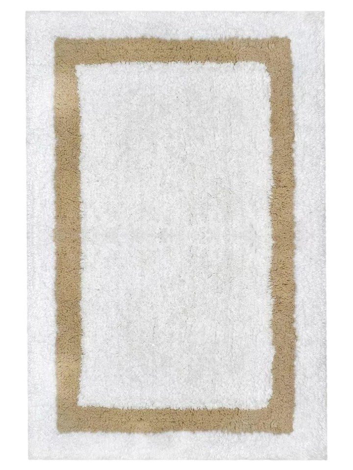Alfombra de baño Simply Vera Wang Signature de felpa de algodón, blanca con borde beige 21x34 Foto 1 de 1