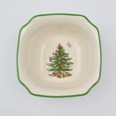 Spode Christmas Tree 5.5 Inch Square Bowl - S3324-A19 - Image 1 of 4