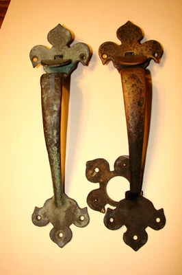 PAIR ANTIQUE THUMB LATCH HAMMERED BRONZE MISSION DOOR HANDLES PULLS 12" - Image 1 of 4