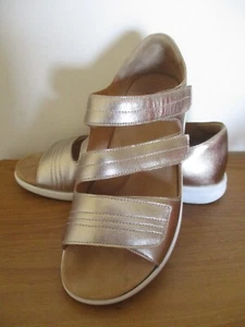ZIERA SUPER SUPPORT LEATHER SANDALS - SIZE 43 XW - SUBTLE GOLD COLOUR - Picture 1 of 3