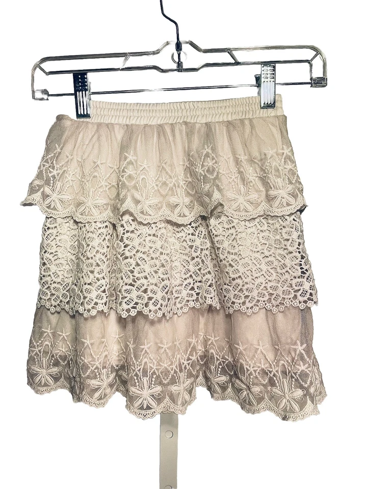 Falda Niña Y2K Volantes En Niveles Encaje En Capas Marfil Romántica Floral Talla Mediana Foto 1 de 4