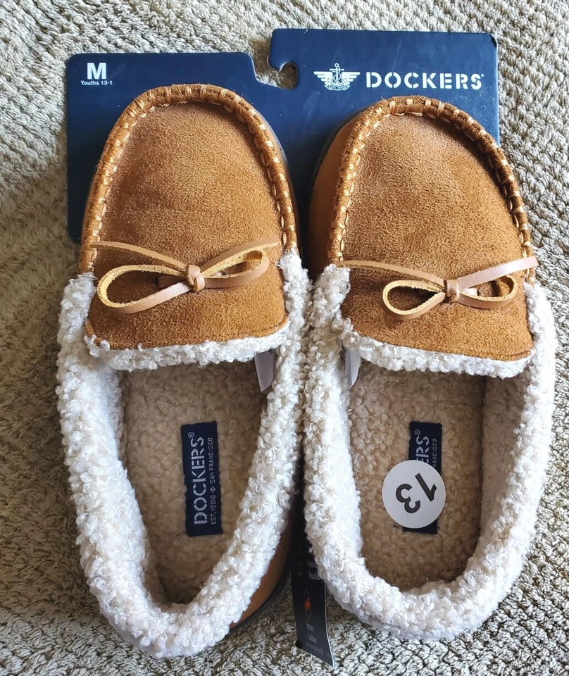 Zapatillas Mocasín Dockers Niños Interior/Exterior Piel Sintética Zapatos Acogedores Talla 13-1 NUEVO Foto 1 de 4