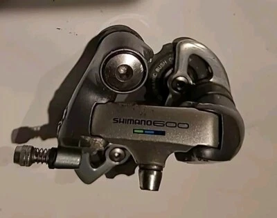 Desviador trasero vintage Shimano 600 RD-6401 tricolor Ultegra jaula corta Foto 1 de 2