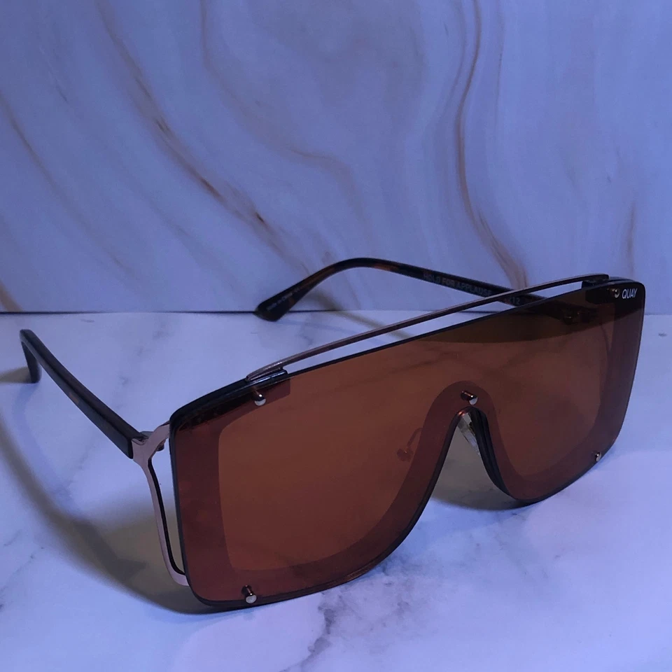 Quay Australia x Lizzo Hold For Applause Tortoise Bronze Shield Sunglasses - Image 1 of 4